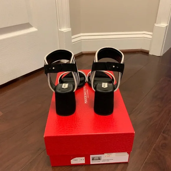 Marskinryyppy 9 Black Winona II Suede Sandals - Picture 4 of 7